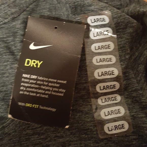 Nike dry fit shirt - Picture 3 of 6